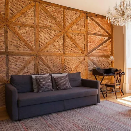 Alfama Baixa Spacious And Bright Blends The Historic And The Contemporary 2 Bedrs & 2 Bathrs Ac 18th Century Building Appartamento *
