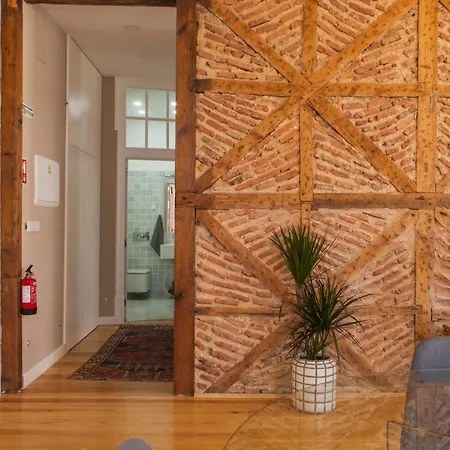 Alfama Baixa Spacious And Bright Blends The Historic And The Contemporary 2 Bedrs & 2 Bathrs Ac 18th Century Building Apartmán *