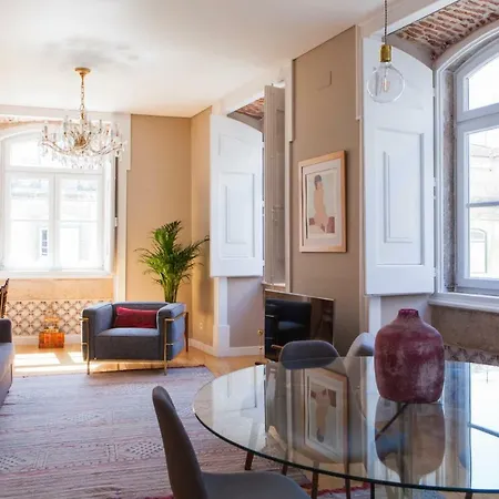 Alfama Baixa: Historic Charm With Modern Comforts *
