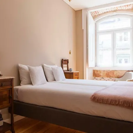 Alfama Baixa Spacious And Bright Blends The Historic And The Contemporary 2 Bedrs & 2 Bathrs Ac 18th Century Building 公寓 *