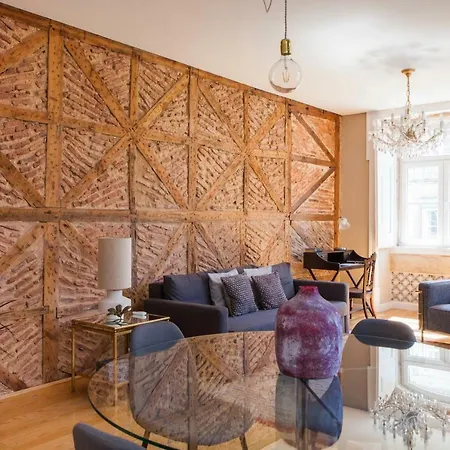 Alfama Baixa Spacious And Bright Blends The Historic And The Contemporary 2 Bedrs & 2 Bathrs Ac 18th Century Building Apartman *
