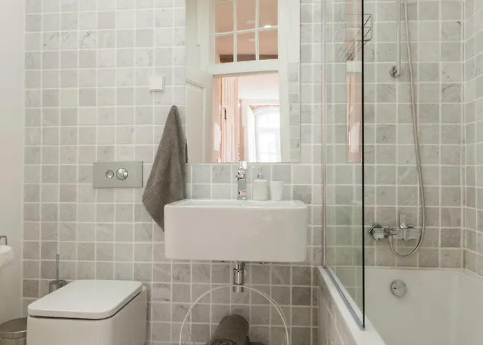 公寓 Alfama Baixa Spacious And Bright Blends The Historic And The Contemporary 2 Bedrs & 2 Bathrs Ac 18th Century Building Lisboa
