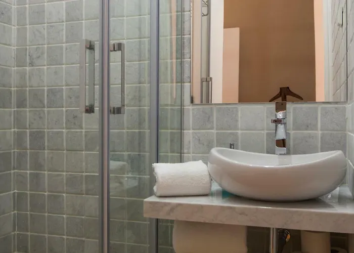 Alfama Baixa Spacious And Bright Blends The Historic And The Contemporary 2 Bedrs & 2 Bathrs Ac 18th Century Building 公寓 Lisboa
