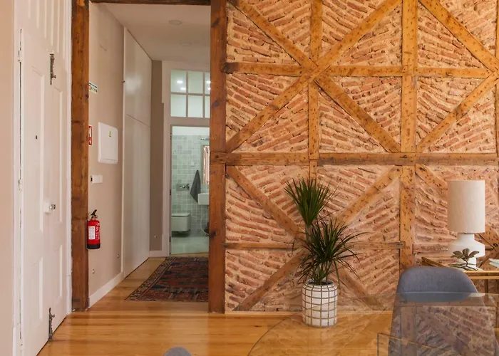 Alfama Baixa Spacious And Bright Blends The Historic And The Contemporary 2 Bedrs & 2 Bathrs Ac 18th Century Building 公寓 *