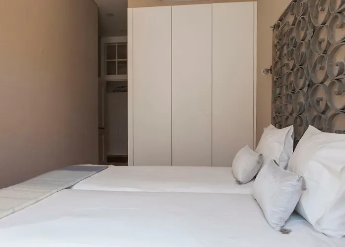 Alfama Baixa Spacious And Bright Blends The Historic And The Contemporary 2 Bedrs & 2 Bathrs Ac 18th Century Building 公寓