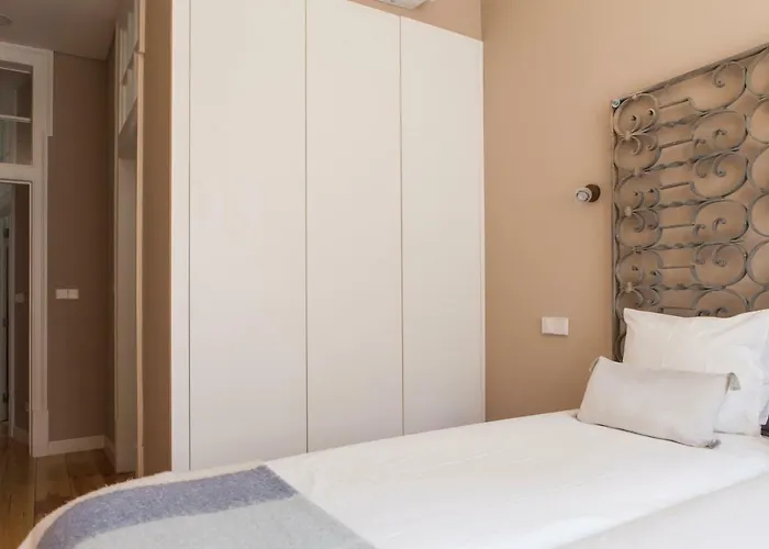 Alfama Baixa Spacious And Bright Blends The Historic And The Contemporary 2 Bedrs & 2 Bathrs Ac 18th Century Building 公寓 Lisboa