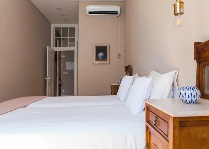 Alfama Baixa Spacious And Bright Blends The Historic And The Contemporary 2 Bedrs & 2 Bathrs Ac 18th Century Building 公寓 *